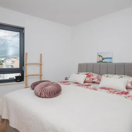 2 Bedroom In Apartamento *