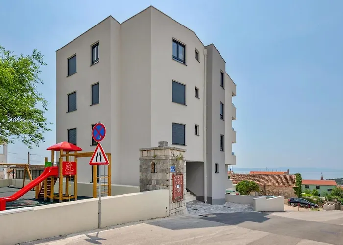 Awesome In With Wifi Appartement Makarska