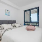 Apartment 2 Bedroom In