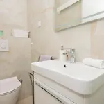 Apartment 2 Bedroom In Makarska